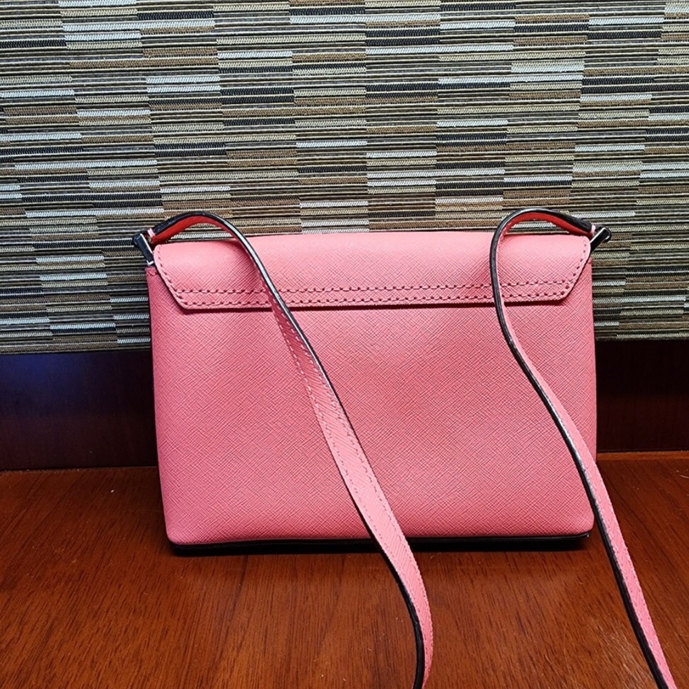 NWOT Kate Spade Pink Turn Lock Crossbody Bag - Picture 2 of 4